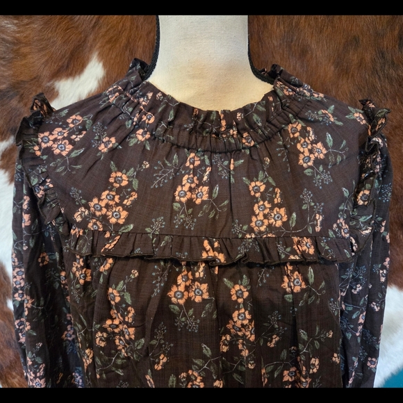 a.n.a Dark Floral Blouse with Ruffle Detail - Picture 2 of 8
